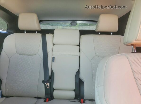 2T2BAMBA7RC038293 2024 LEXUS RX White Widok tylnych siedzeń
