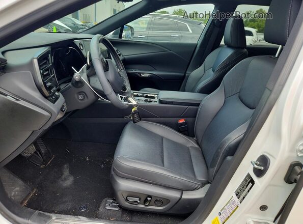 2T2BAMBA8RC032874 2024 LEXUS RX Белый Вид салона спереди