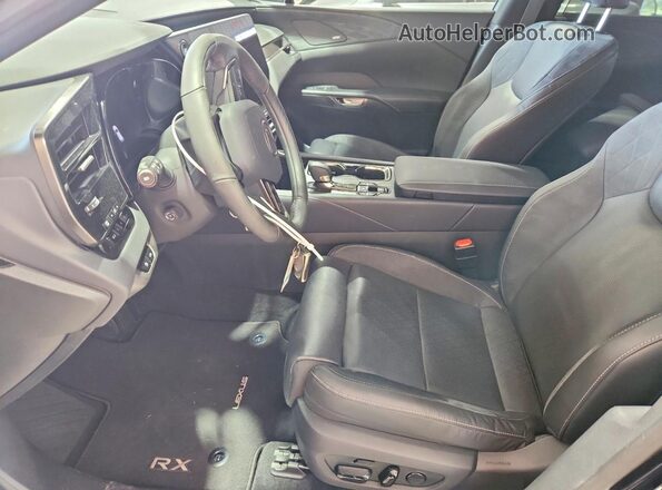 2T2BAMCA2PC034549 2023 LEXUS RX Черный Вид салона спереди