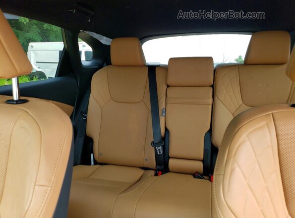 2T2BAMCA5SC094768 2025 LEXUS RX Silver Вид задніх сидінь