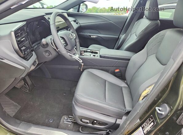 2T2BAMCA5TC137796 2026 LEXUS RX Зеленый Вид салона спереди