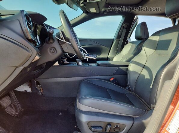 2T2BAMCA8PC032899 2023 LEXUS RX Orange Front interior view