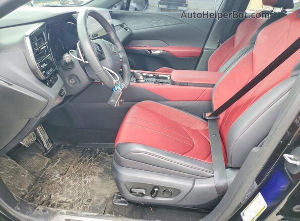 2T2BAMCA8RC078087 2024 LEXUS RX Черный Вид салона спереди