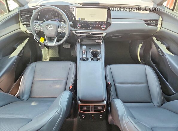2T2BBMCA0SC101946 2025 LEXUS RX Red Вид панелі приладів