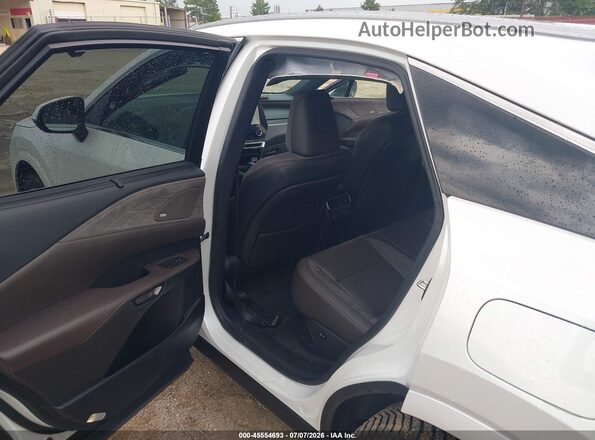 2T2BBMCA5RC032004 2024 LEXUS RX 350H White Вид наклейки з VIN-кодом