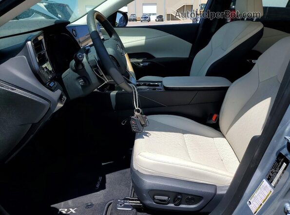 2T2BBMCA5SC072511 2025 LEXUS RX Silver Vista interior delantera