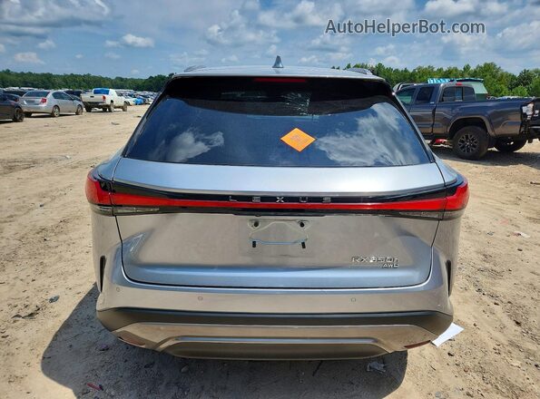 2T2BBMCA8PC019986 2023 LEXUS RX Silver Widok z tyłu