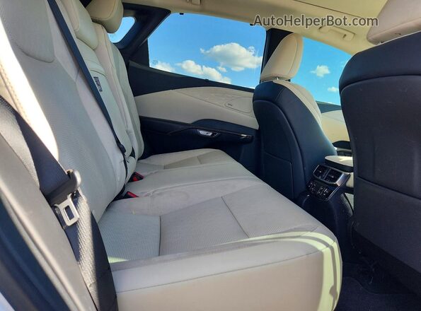 2T2BBMCA9RC054250 2024 LEXUS RX White Vista interior trasera