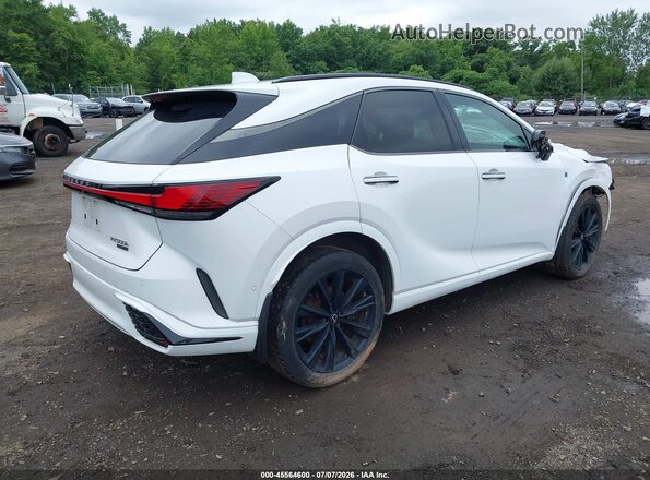 2T2BCMEA2PC008864 2023 LEXUS RX 500H Белый Задняя правая четверть