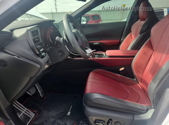 2T2BCMEA2RC020080 2024 LEXUS RX Белый Вид салона спереди