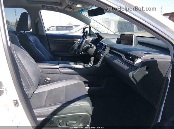 2T2BGMCA3JC021394 2018 LEXUS RX 450H Белый Вид салона спереди