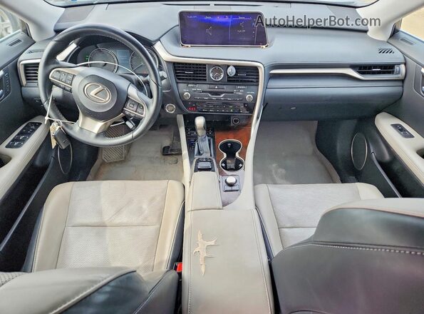 2T2BZMCA2HC089903 2017 LEXUS RX Черный Вид панели приборов
