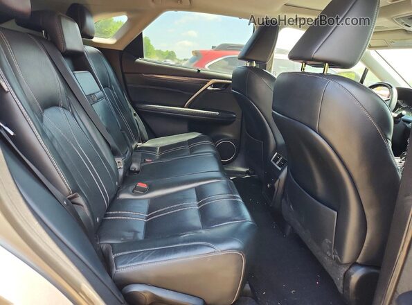 2T2BZMCA6HC110249 2017 LEXUS RX Silver Вид задньої частини салону