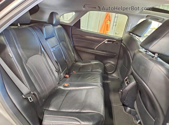 2T2BZMCA7HC055505 2017 LEXUS RX Silver Vista interior trasera