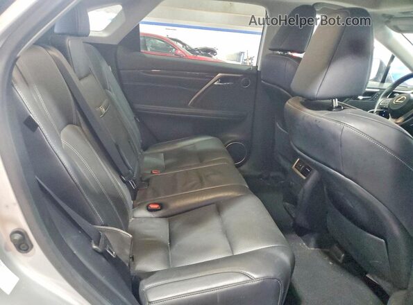2T2BZMCA8GC020390 2016 LEXUS RX Silver Widok wnętrza z tyłu