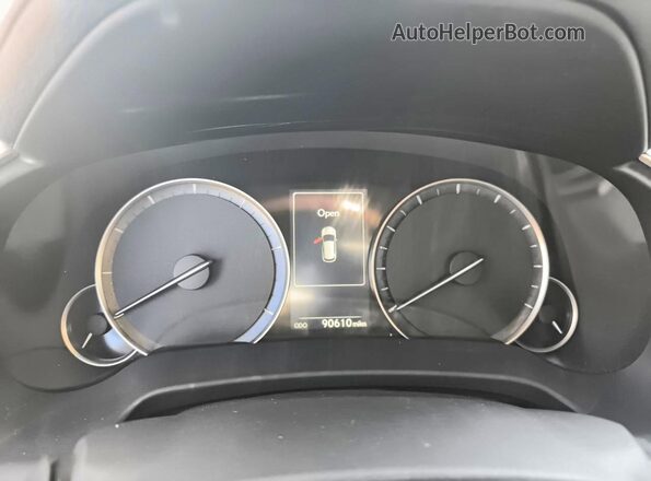 2T2BZMCA8JC160205 2018 LEXUS RX Silver Widok deski rozdzielczej