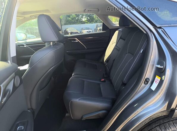 2T2BZMCA8JC160205 2018 LEXUS RX Silver Widok wnętrza z tyłu
