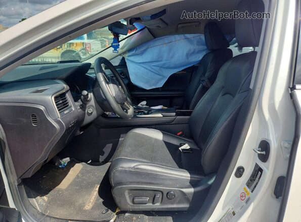 2T2BZMCA9HC103862 2017 LEXUS RX White Front interior view