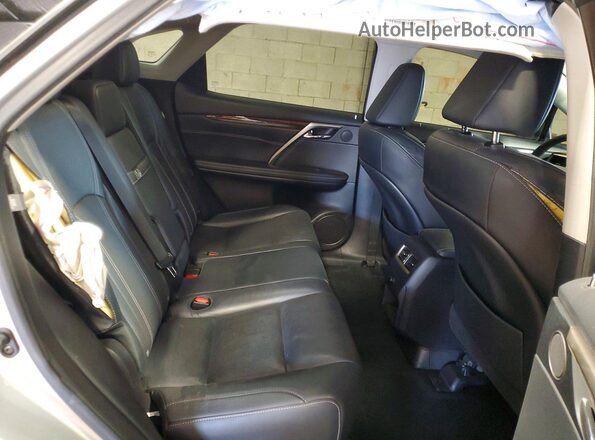 2T2BZMCA9JC166742 2018 LEXUS RX Silver Widok wnętrza z tyłu