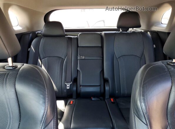 2T2BZMCAXJC147908 2018 LEXUS RX Белый Вид задних сидений