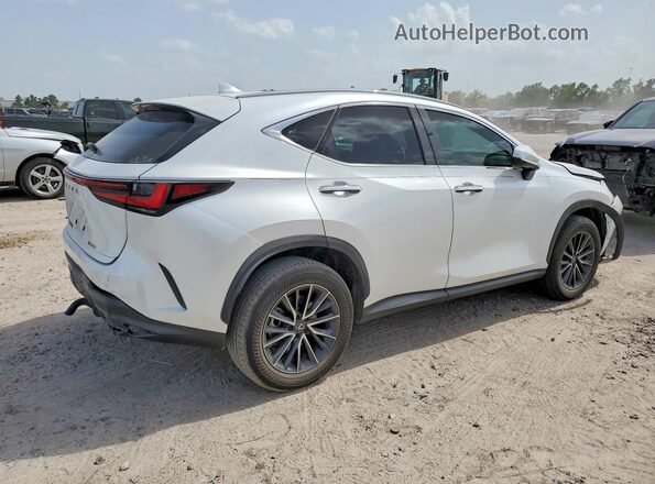 2T2GDCAZ7RC015725 2024 LEXUS NX White Задня права чверть