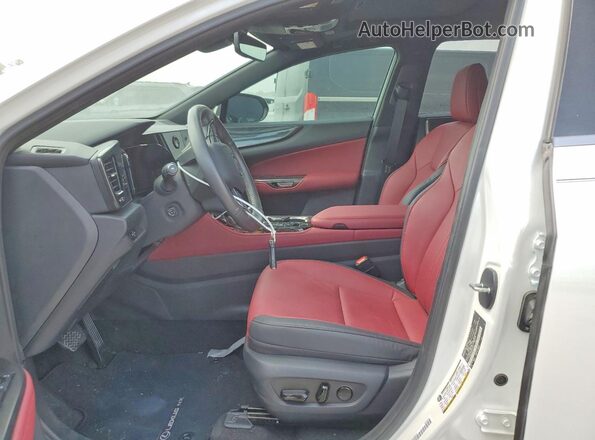 2T2GDCAZ7RC015725 2024 LEXUS NX White Вид салону спереду
