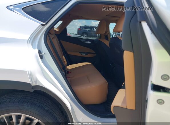 2T2GGCEZ0SC065812 2025 LEXUS NX 350 White Vista de la etiqueta del VIN