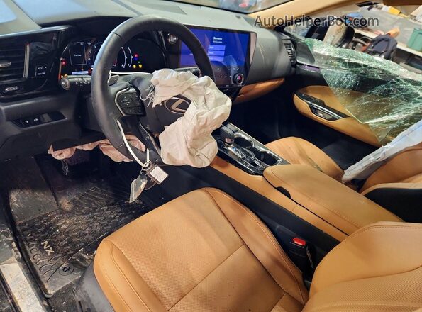 2T2GGCEZ6SC089452 2025 LEXUS NX Black Vista del salpicadero