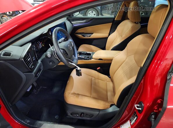 2T2GGCEZ8SC086181 2025 LEXUS NX Red Вид салону спереду