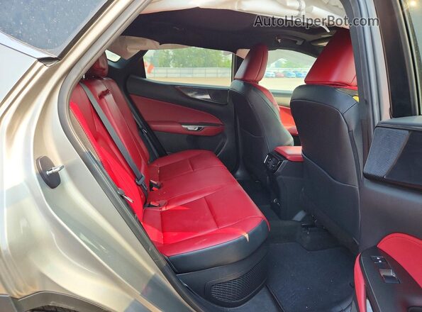 2T2GKCEZ2RC028513 2024 LEXUS NX Серебряный Вид задней части салона