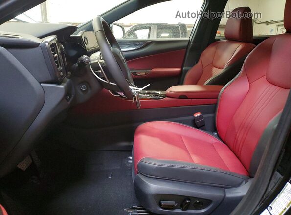 2T2GKCEZ3TC066792 2026 LEXUS NX Black Вид салону спереду