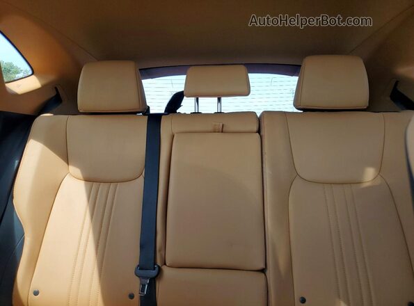 2T2GKCEZ4RC021014 2024 LEXUS NX Белый Вид задних сидений