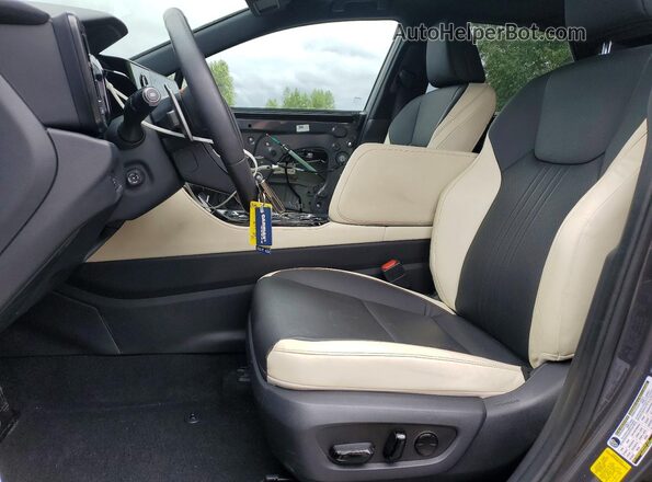 2T2GKCEZ7RC020133 2024 LEXUS NX Gray Вид салону спереду