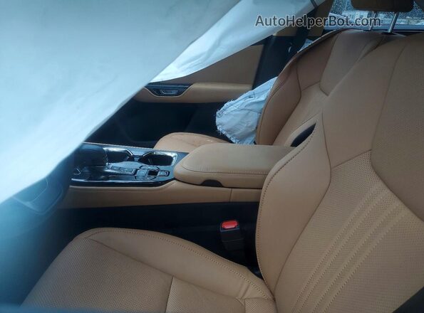 2T2GKCEZ9RC029741 2024 LEXUS NX Silver Vista interior delantera