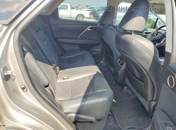 2T2HZMAA2MC216110 2021 LEXUS RX Silver Вид задньої частини салону