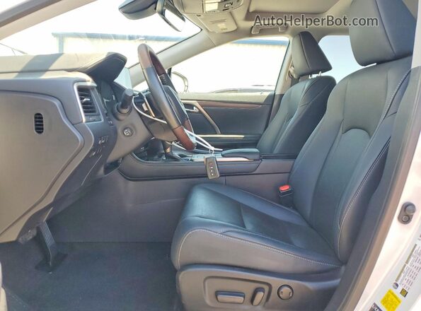 2T2HZMAAXMC189402 2021 LEXUS RX Белый Вид салона спереди
