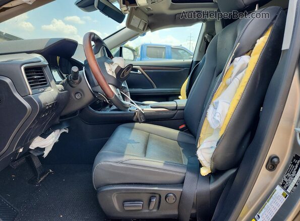 2T2HZMDA0NC335190 2022 LEXUS RX Silver Вид салону спереду