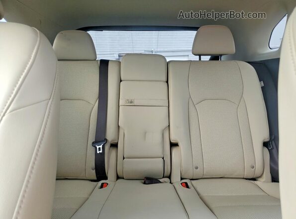 2T2HZMDA2LC245732 2020 LEXUS RX White Rear seats view