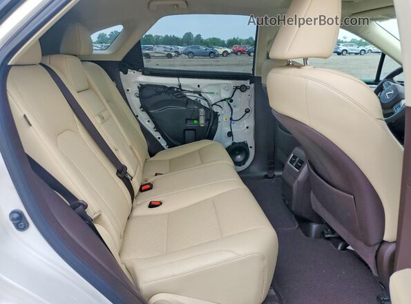 2T2HZMDA2LC245732 2020 LEXUS RX White Rear interior view
