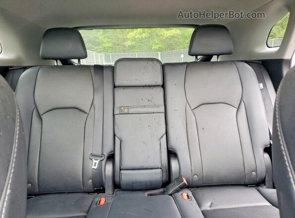 2T2HZMDA4NC327772 2022 LEXUS RX White Widok tylnych siedzeń