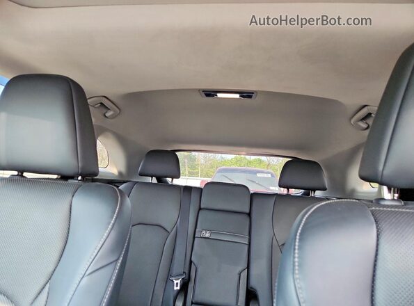 2T2HZMDA7MC258803 2021 LEXUS RX Silver Widok tylnych siedzeń