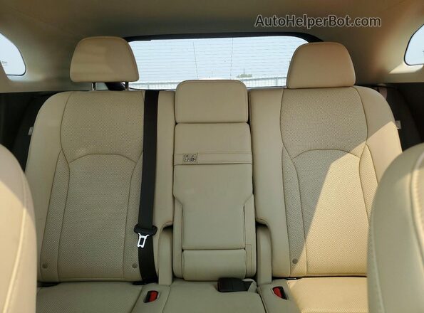 2T2HZMDA8LC227350 2020 LEXUS RX White Vista de los asientos traseros
