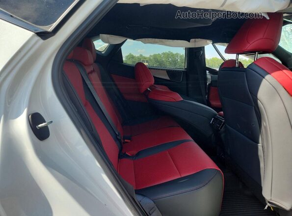 2T2KGCEZ3TC113699 2026 LEXUS NX White Հետևի նստատեղերի տեսք