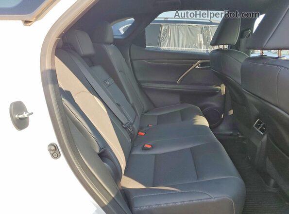 2T2SZMDA2LC230282 2020 LEXUS RX White Widok tylnych siedzeń