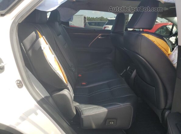 2T2ZZMCA3GC013975 2016 LEXUS RX White Vista de los asientos traseros