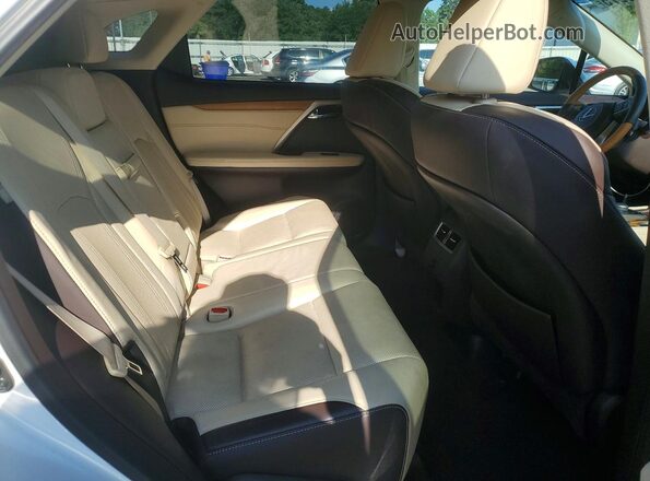 2T2ZZMCA3HC063843 2017 LEXUS RX White Вид задньої частини салону