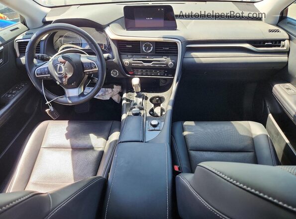 2T2ZZMCA5JC115642 2018 LEXUS RX Серебряный Вид панели приборов