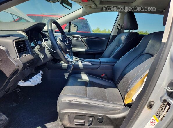 2T2ZZMCA5JC115642 2018 LEXUS RX Серебряный Вид салона спереди