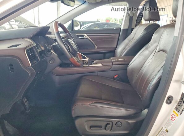 2T2ZZMCA6HC060189 2017 LEXUS RX White Front interior view