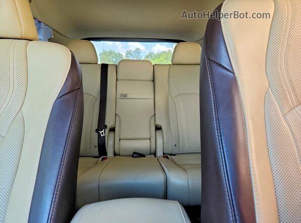 2T2ZZMCA8JC096035 2018 LEXUS RX Белый Вид задних сидений